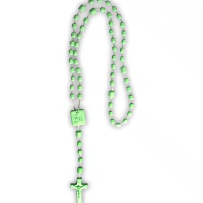 12 Unid- Terço Nylon Verde Claro Leitoso Entremeio Sagrado Coração de Jesus e Nossa Senhora Aparecida 34cm
