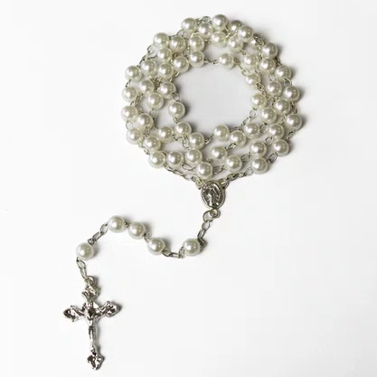 12 Unid - Terço Pérola Bege - 5 Mm