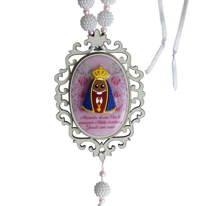 Adorno de Berço MDF de Nossa Senhora Aparecida Infantil Rosa Pérola Branca