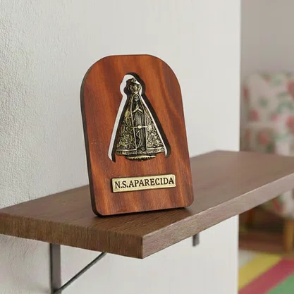 Adorno de Madeira Nossa Senhora Aparecida Metal Ouro Velho - 10 cm