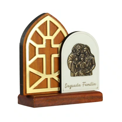 Adorno de Madeira Sagrada Família Metal Oval Detalhe Acrílico - 14 cm x 13,5 cm