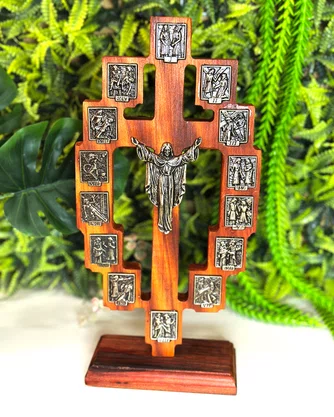 Adorno de Mesa Via Sacra e Cristo Ressuscitado Ouro Velho - 29 x 14 cm 