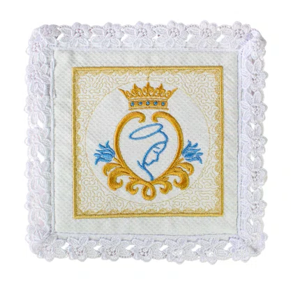 Alfaia Bordada Branca e Dourado Mariano 