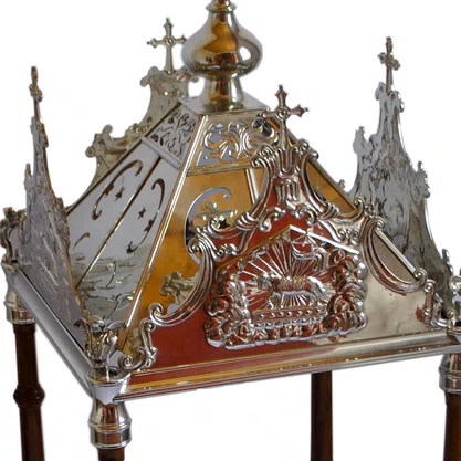 Baldaquino Cordeiro de Deus - 114 cm x 66 cm x 36 cm
