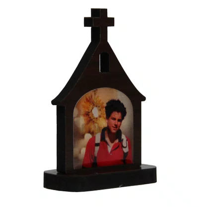 Capelinha de Mesa MDF de São Carlo Acutis - 7 cm