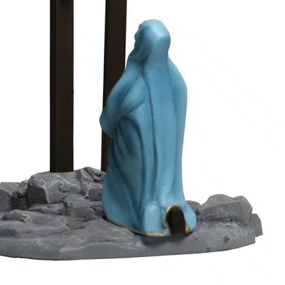 Cenário Nossa Senhora das Dores Contempla Jesus na Cruz