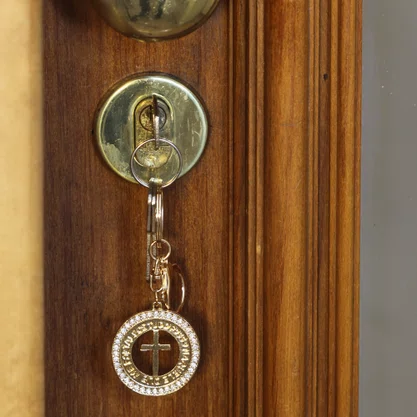 Chaveiro "Tudo Posso Naquele que me Fortalece" Dourado