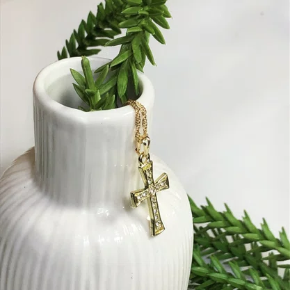 Corrente Banhada Dourada Cruz Strass