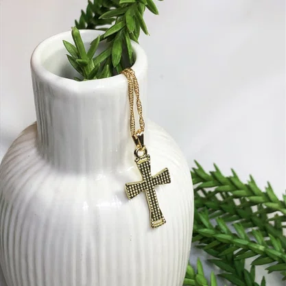 Corrente Banhada Dourada Cruz Strass