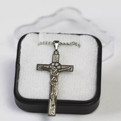 Corrente Crucifixo Trabalho Grande - Inox