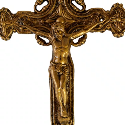 Crucifixo de Parede em Metal Ouro Velho - 24 cm 