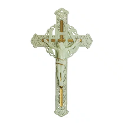 Crucifixo de Parede Plástico Cristo Fosforecente - 29 cm x 17 cm