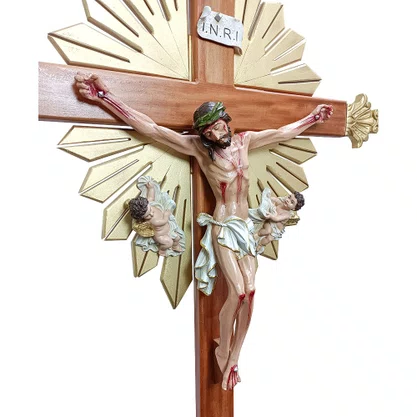 Crucifixo Senhor do Bonfim de Madeira e Resina Nacional com Pedestal - 2,17 m