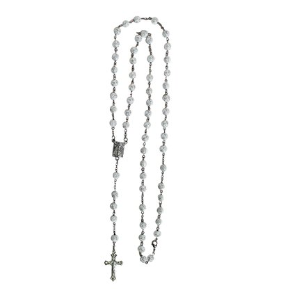 Terço Nossa Senhora Aparecida Botão de Rosa Branco 8 mm