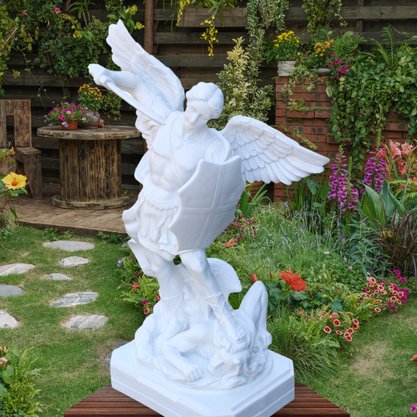 Imagem de Arcanjo São Miguel de Mármore Branco - 62 cm