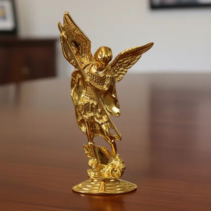 Imagem de Metal Arcanjo São Miguel Dourado - 7,5 cm