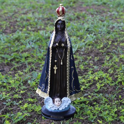 Imagem de Nossa Senhora Aparecida de Resina Nacional - 37 cm