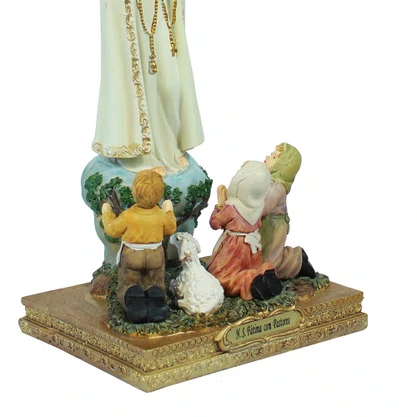 Imagem de Nossa Senhora de Fátima com Pastores de Resina Importada com Coroa - 22 cm