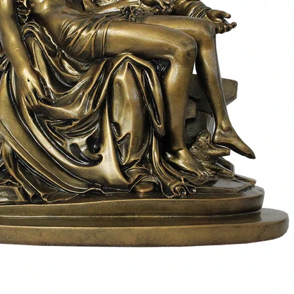 Imagem de Nossa Senhora Pietá de Mármore com Pintura em Bronze - 44 cm