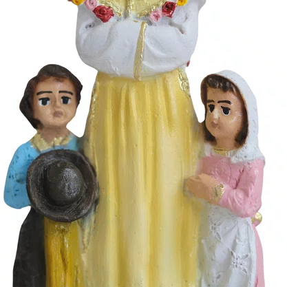 Imagem de Nossa Senhora Salette com Crianças de Resina Nacional - 15 cm