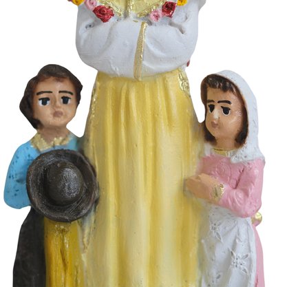 Imagem de Nossa Senhora Salette com Crianças de Resina Nacional - 15 cm