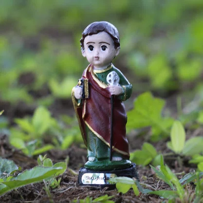 Imagem de São Judas Tadeu Infantil de Resina Nacional - 8 cm
