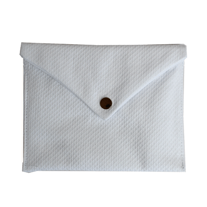 Kit Viático Branco com Bordado JHS e Ostensório em Dourado