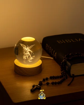 Luminária LED de São Miguel Arcanjo - Luz Quente