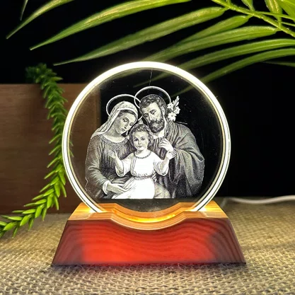 Luminária Led Sagrada Família Vidro Esculpido -9 cm
