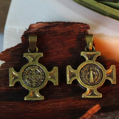 Medalha Cruz Bizantina Ouro Velho Mini