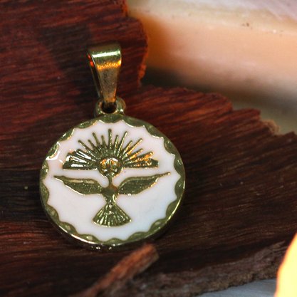 Medalha Divino Espírito Santo fundo branco cx 1.5 cm