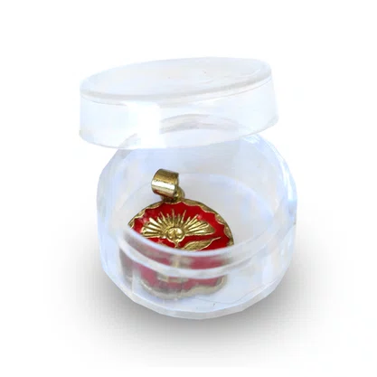 Medalha do Divino Espirito Santo Fundo Vermelho - 15mm