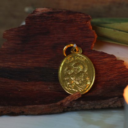 Medalha Dourada de São José - 20 unidades  - 2 cm