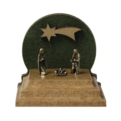 Mini Presépio Ouro Velho na Base de Madeira Fundo Verde  4,6 cm x 5 cm