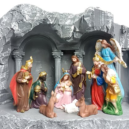 Presépio na Gruta Cinza 10 Figuras de Resina Nacional - 21 cm x 35 cm