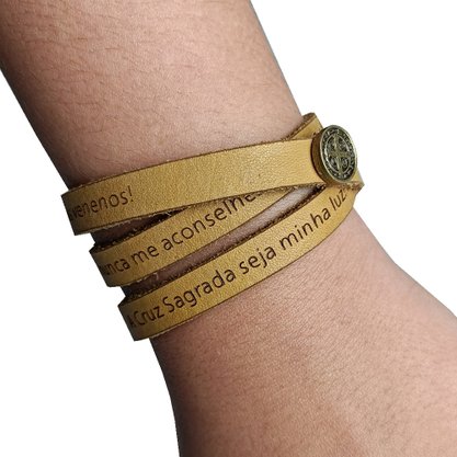 Pulseira de Couro Caramelo Oração de São Bento - Unissex