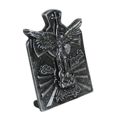Quadro Cruz São Miguel Arcanjo de Metal Prata Velho - 7,5 cm