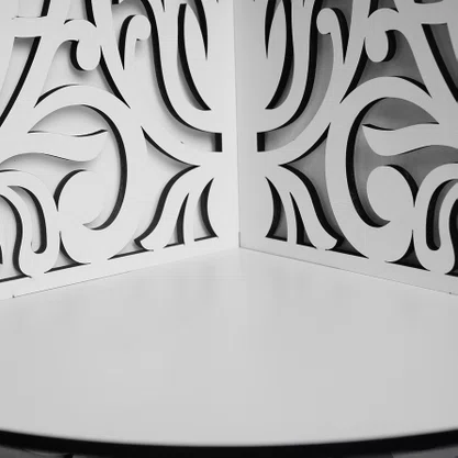Suporte para Imagem de Canto Arabesco Branco