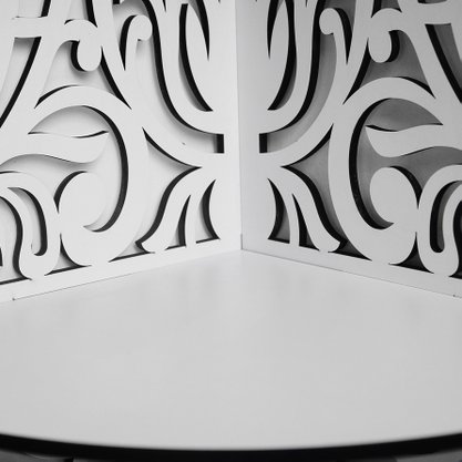 Suporte para Imagem de Canto Arabesco Branco