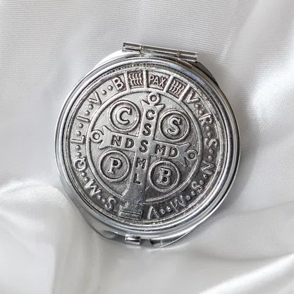 Teca Prata de São Bento - 2 cm x 6 cm