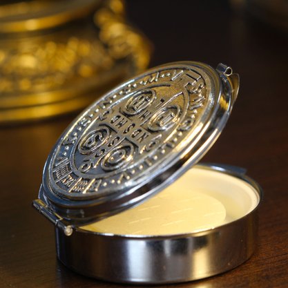 Teca Prata de São Bento - 2 cm x 6 cm