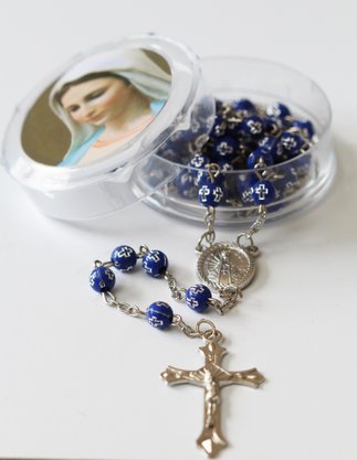 Terço Nossa Senhora Aparecida Conta Botão Rosa Azul -5mm 
