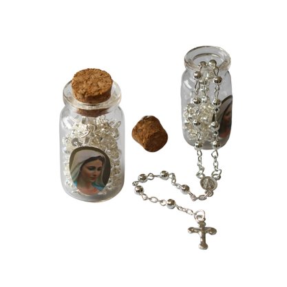 Terço Prata Na Garrafinha Santos Variados - 4 Mm