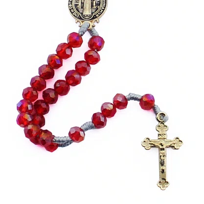 Terço Pulso de São Bento Semi Cristal Vermelho - 6 mm