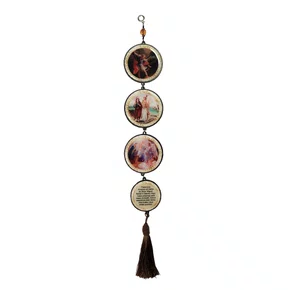 Adorno Redondo de Porta Arcanjos 4 Medalhas 40 cm x 6 cm