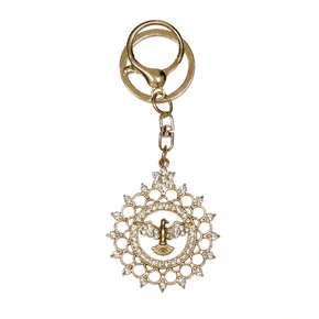 Chaveiro Divino Espírito Santo Redondo Dourado