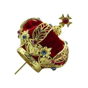 Coroa Dourada em Metal Fundido com Veludo Vermelho - 7 cm