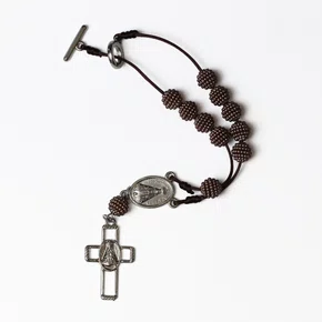 Dezena de Carro Contas Crespas Marrom 10 mm