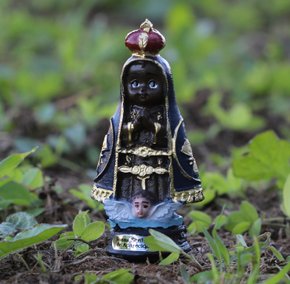 Imagem de Nossa Senhora Aparecida Infantil de Resina Nacional - 9 cm