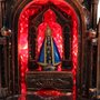 Capela Metal de Nossa Senhora Aparecida Luz Vermelha - 19 cm